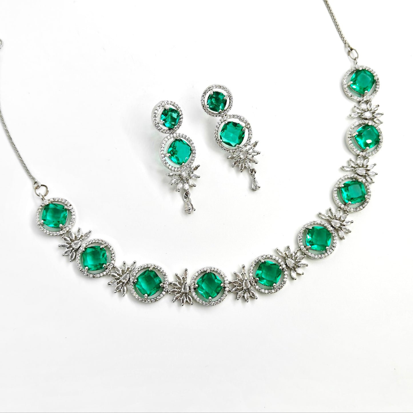 Mint Round Necklace Set