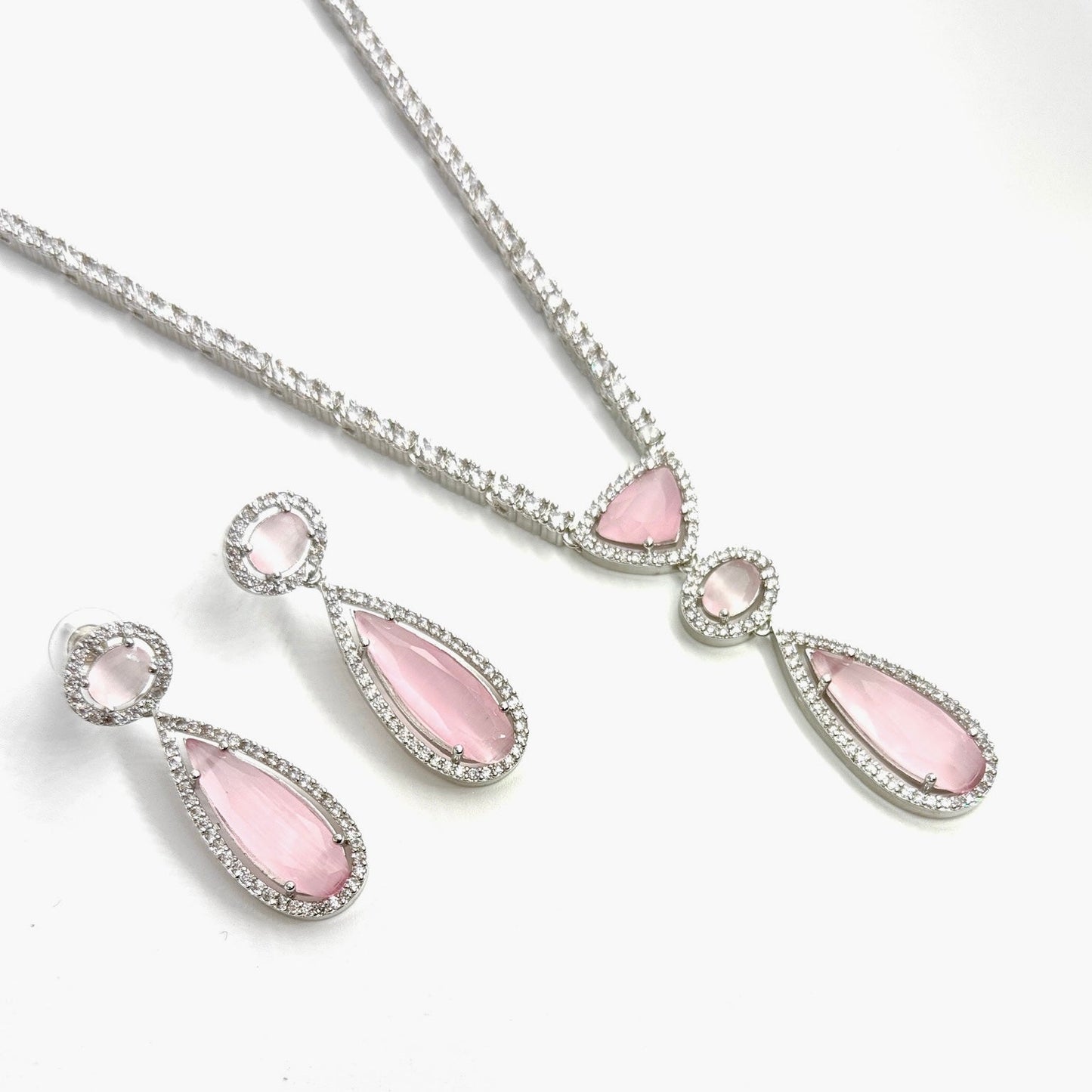 Vanya Drop Necklace Set