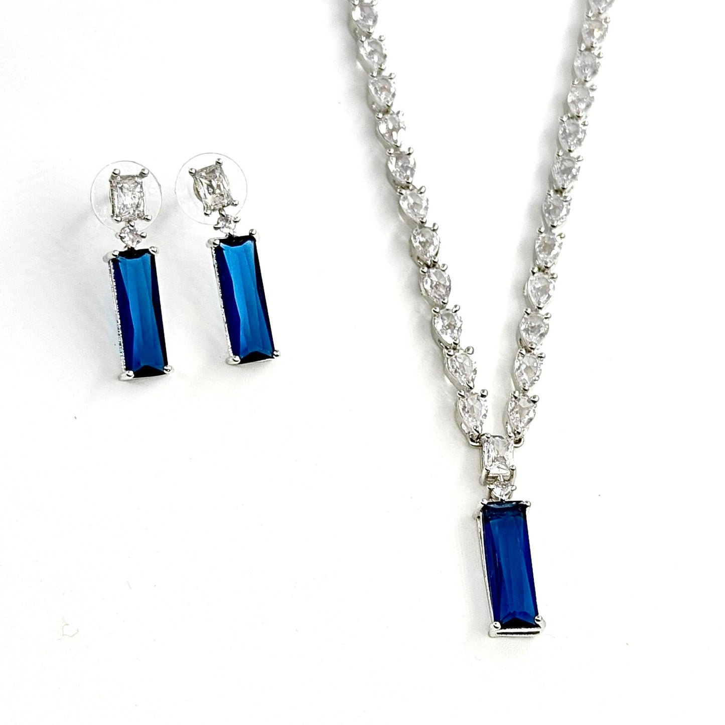 Ziva Bar Necklace Set